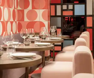 beautiful pink and red tiles / interiors